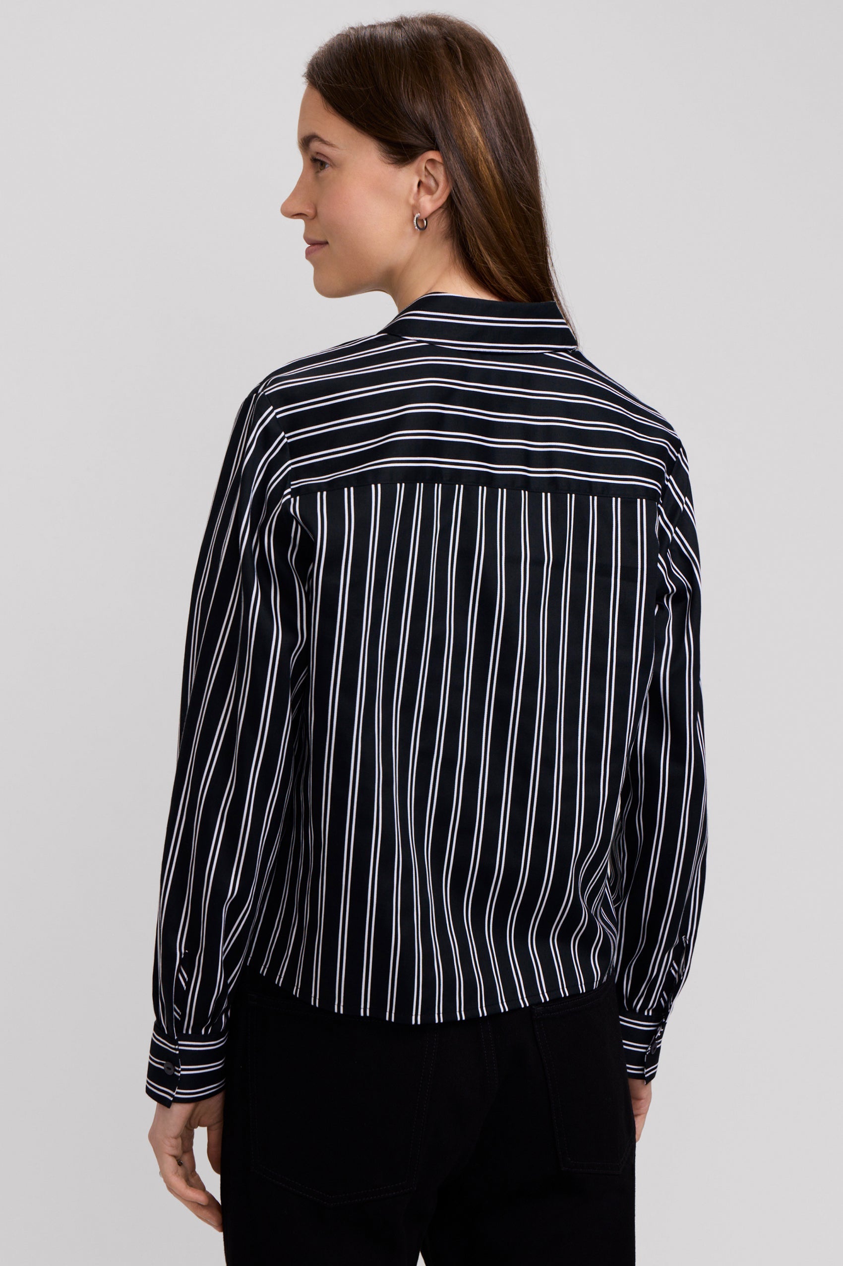 Jodie Animal Border Long Sleeve Short Shirt