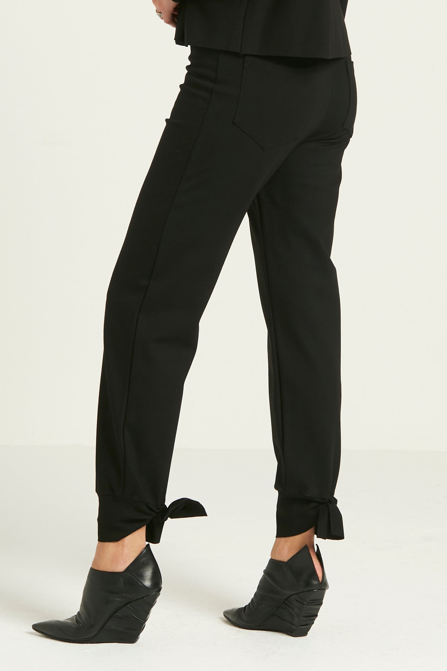 Flutter Tie-up Pants