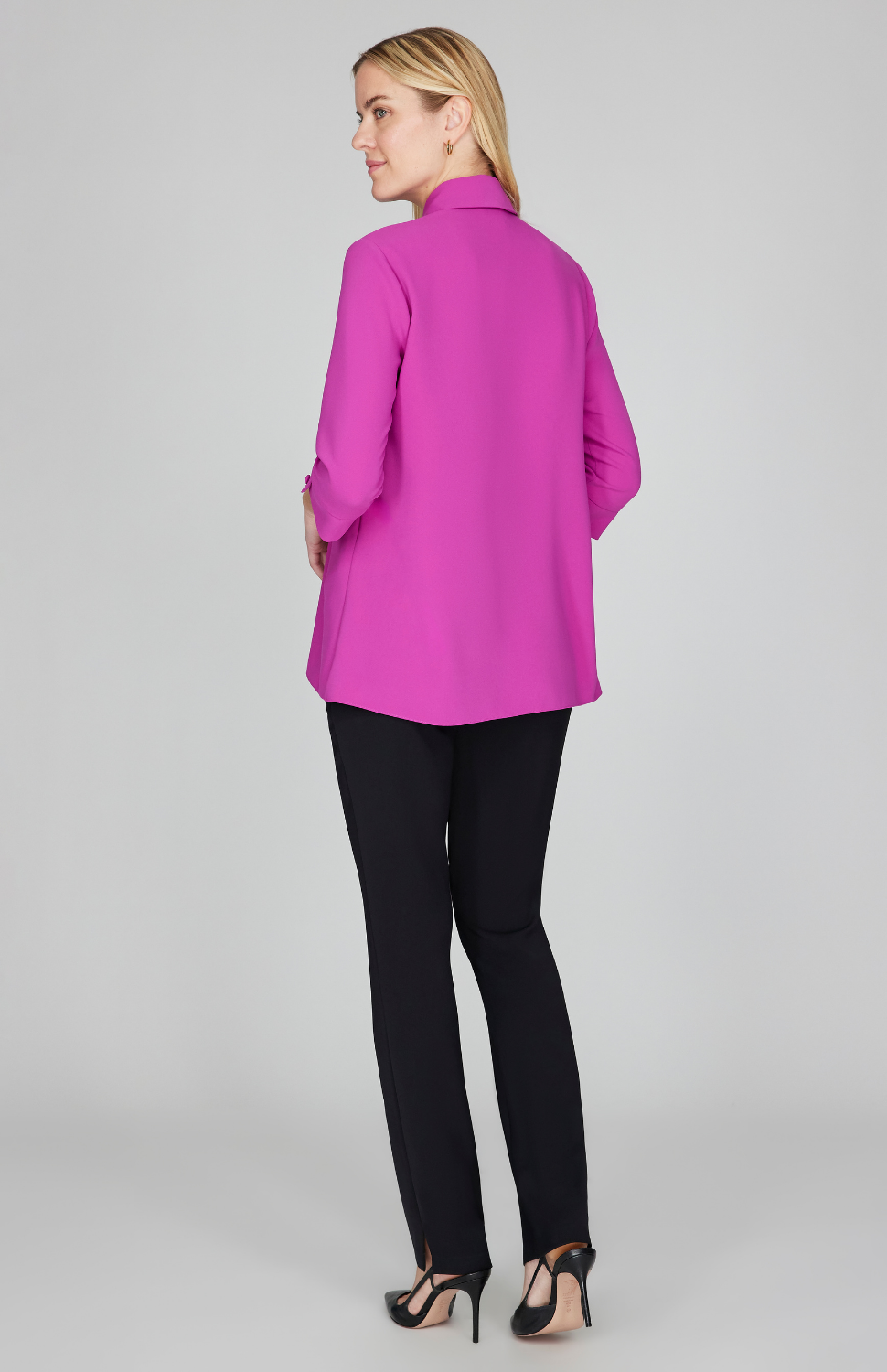 Gabby is 5'10" and wearing Berry in size XS.