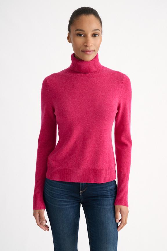 ESSENTIAL T-NECK