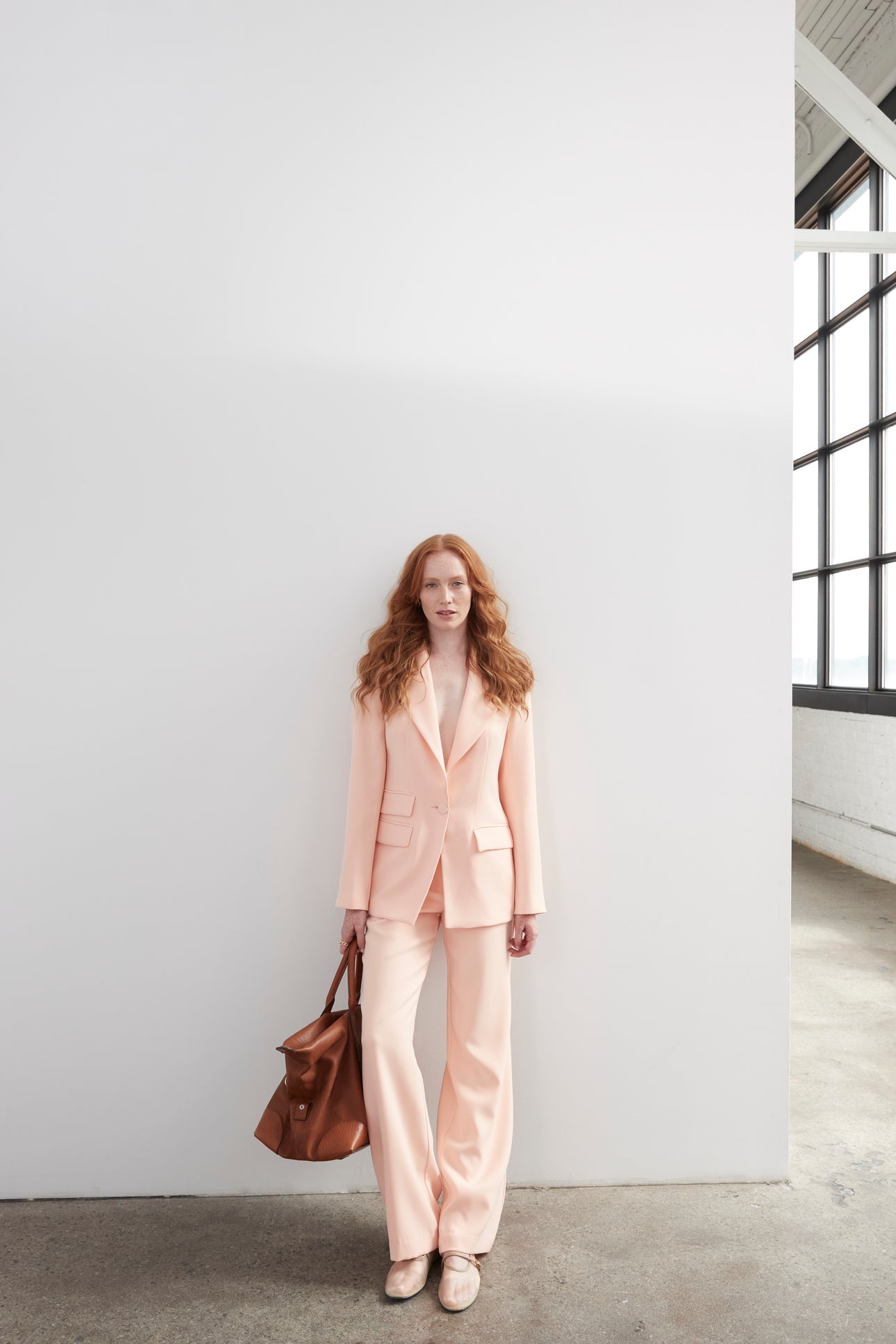 Single button semi-fitted jacket