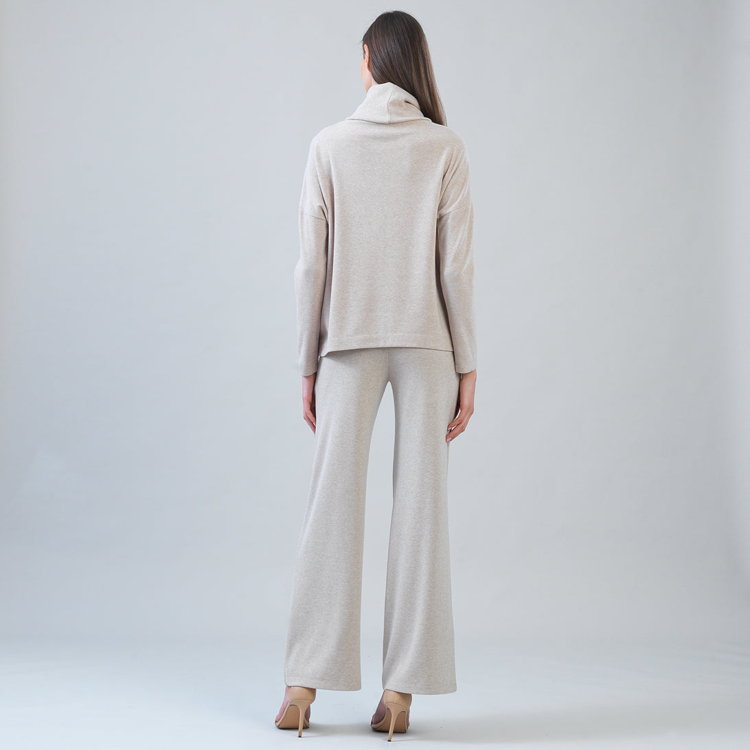 Lounge Knit - Tipped Hem Sweater - Natural