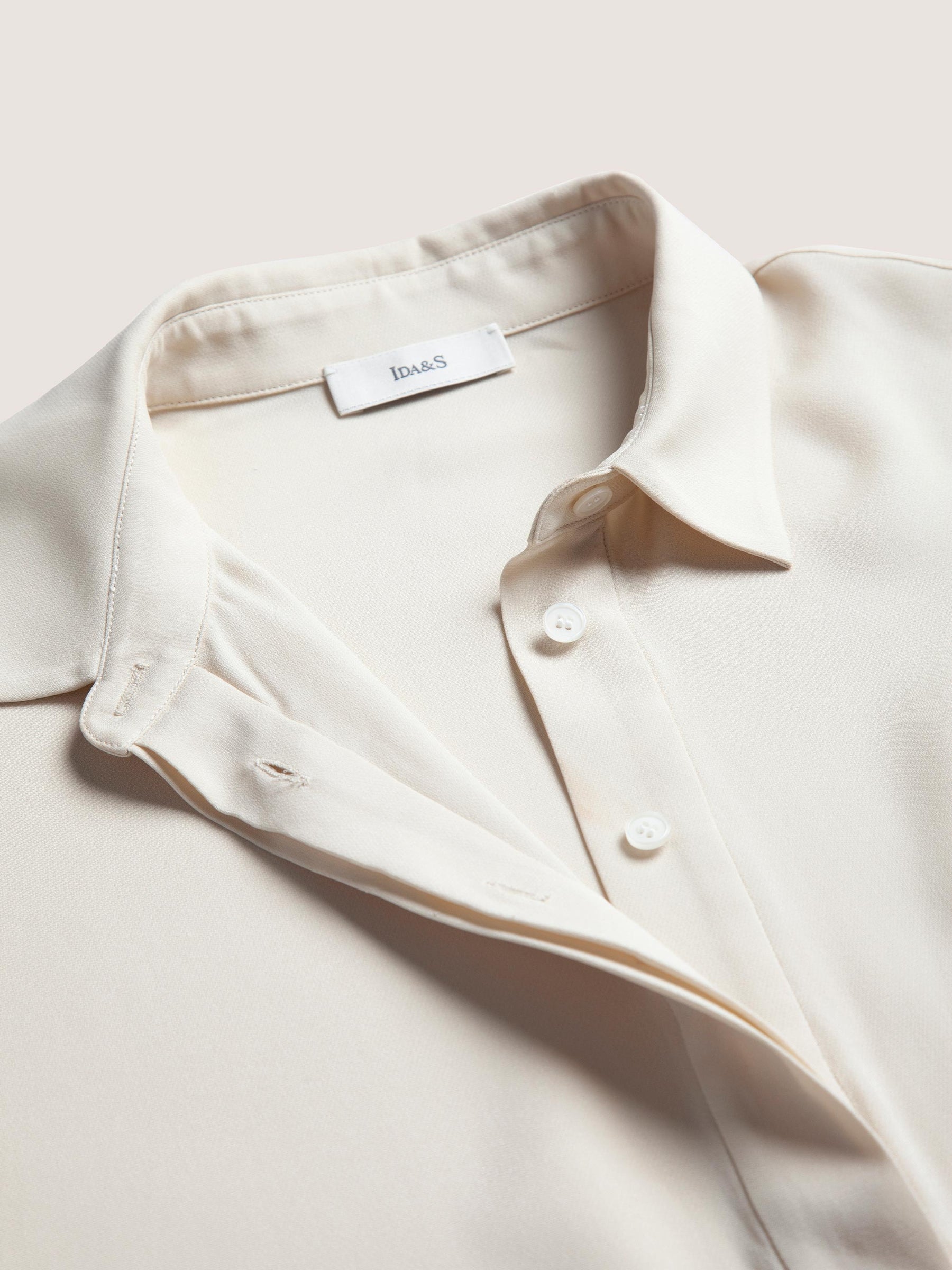 SILK SHORT SLEEVE BLOUSE