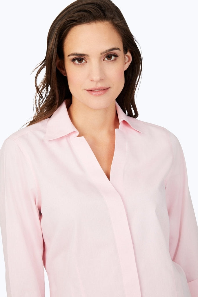 Open neckline view of the Taylor pinpoint 3/4 sleeve shirt in #color_chambray pink