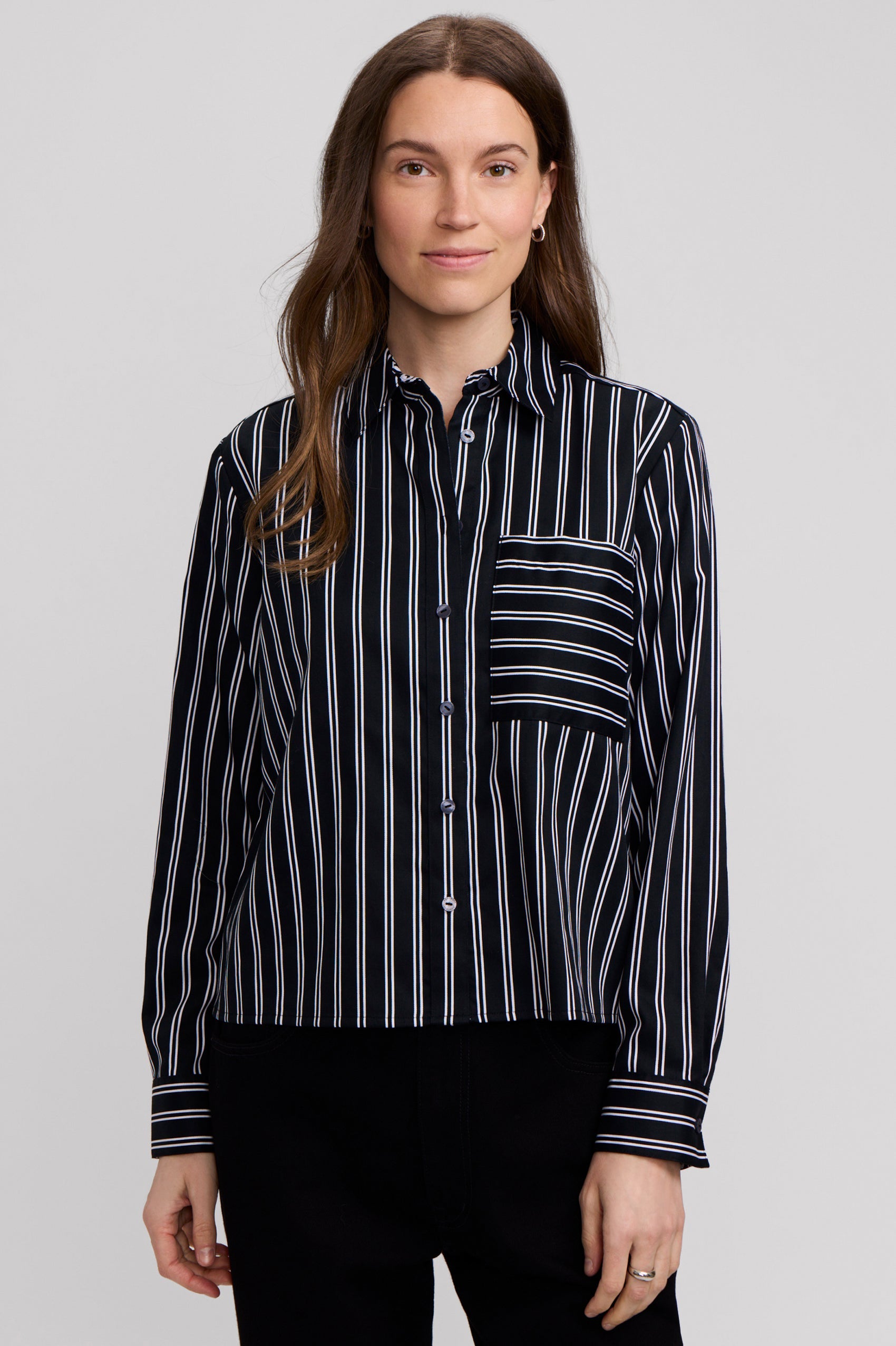 Jodie Animal Border Long Sleeve Short Shirt