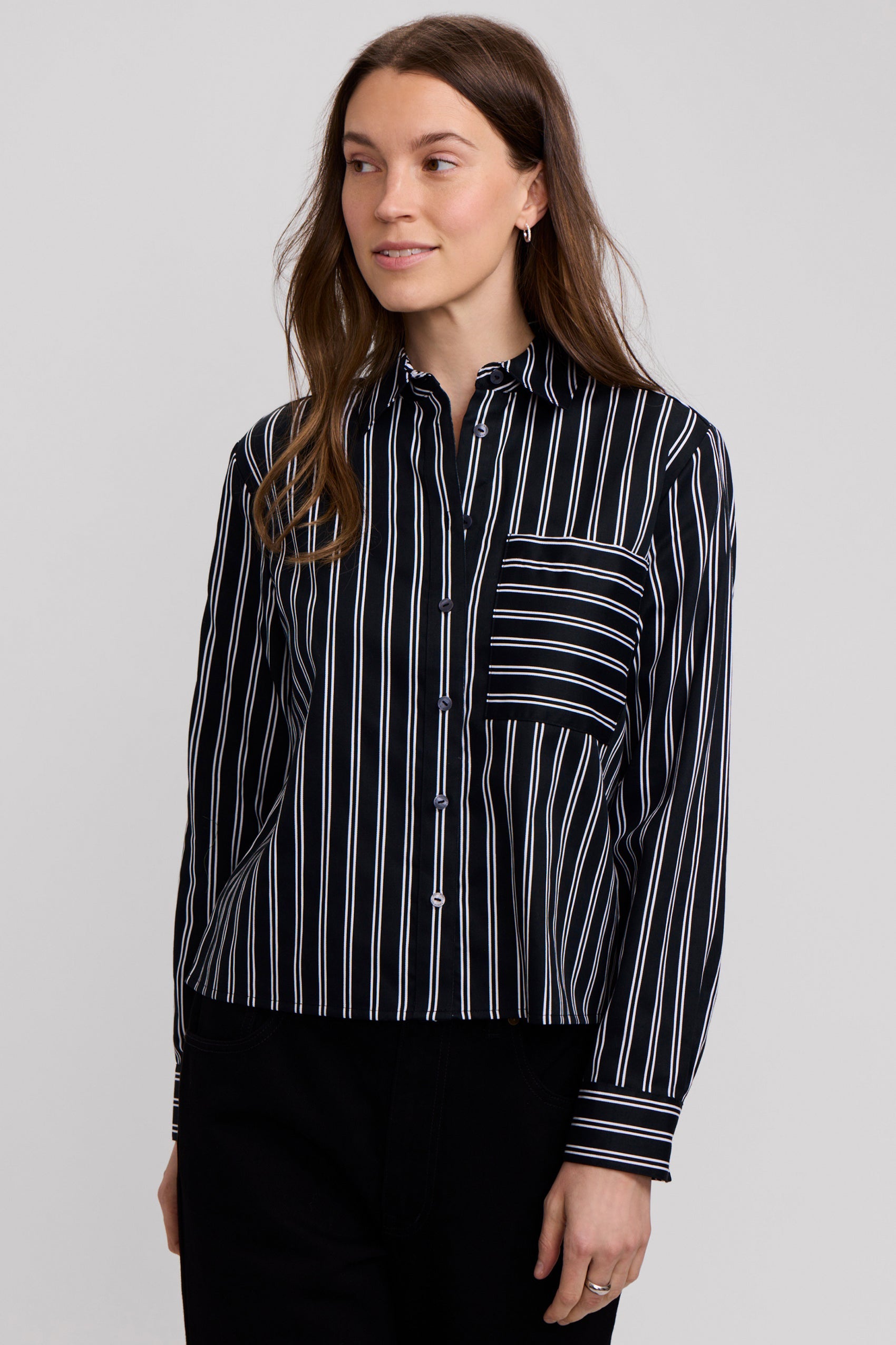 Jodie Animal Border Long Sleeve Short Shirt