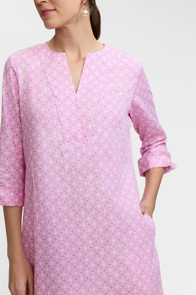 #color_pink/white geo lattice