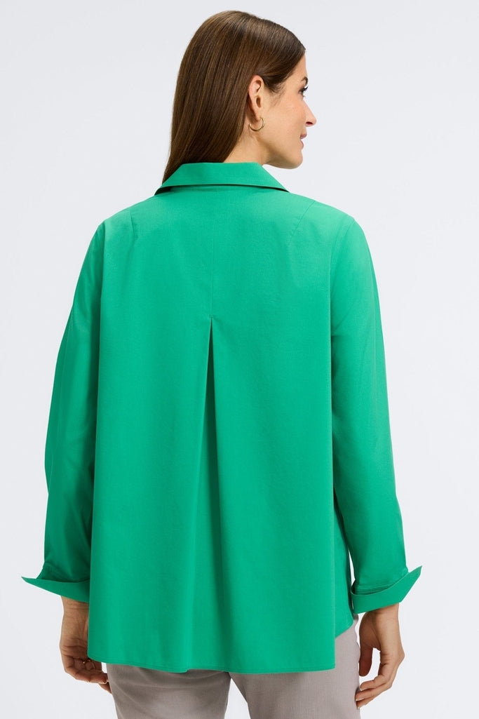 Back of the Agnes long sleeve shirt #color_kelly green