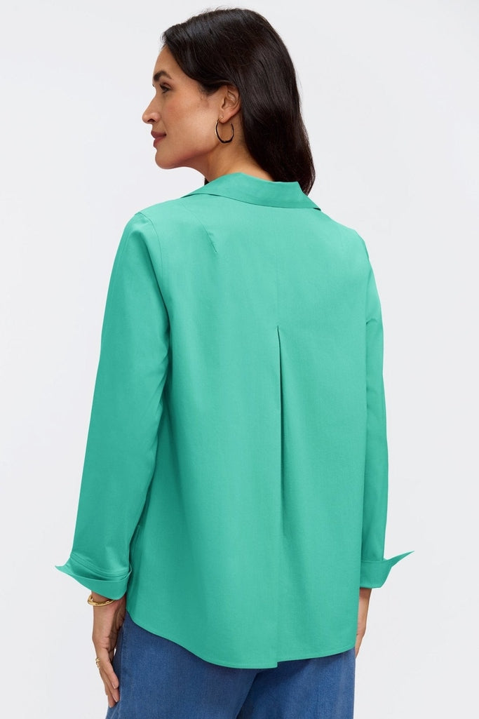 Back of the Agnes long sleeve shirt #color_biscay green