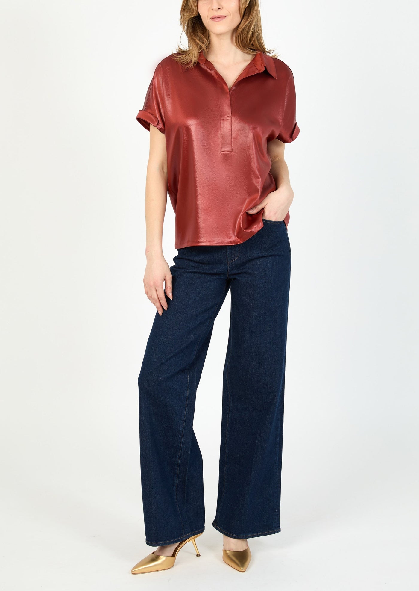 TEXTURED SATIN TOP