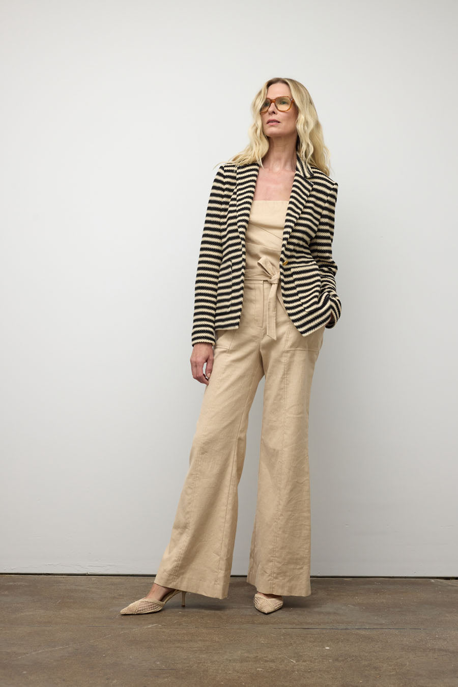 Notch collar jacket patch pockets