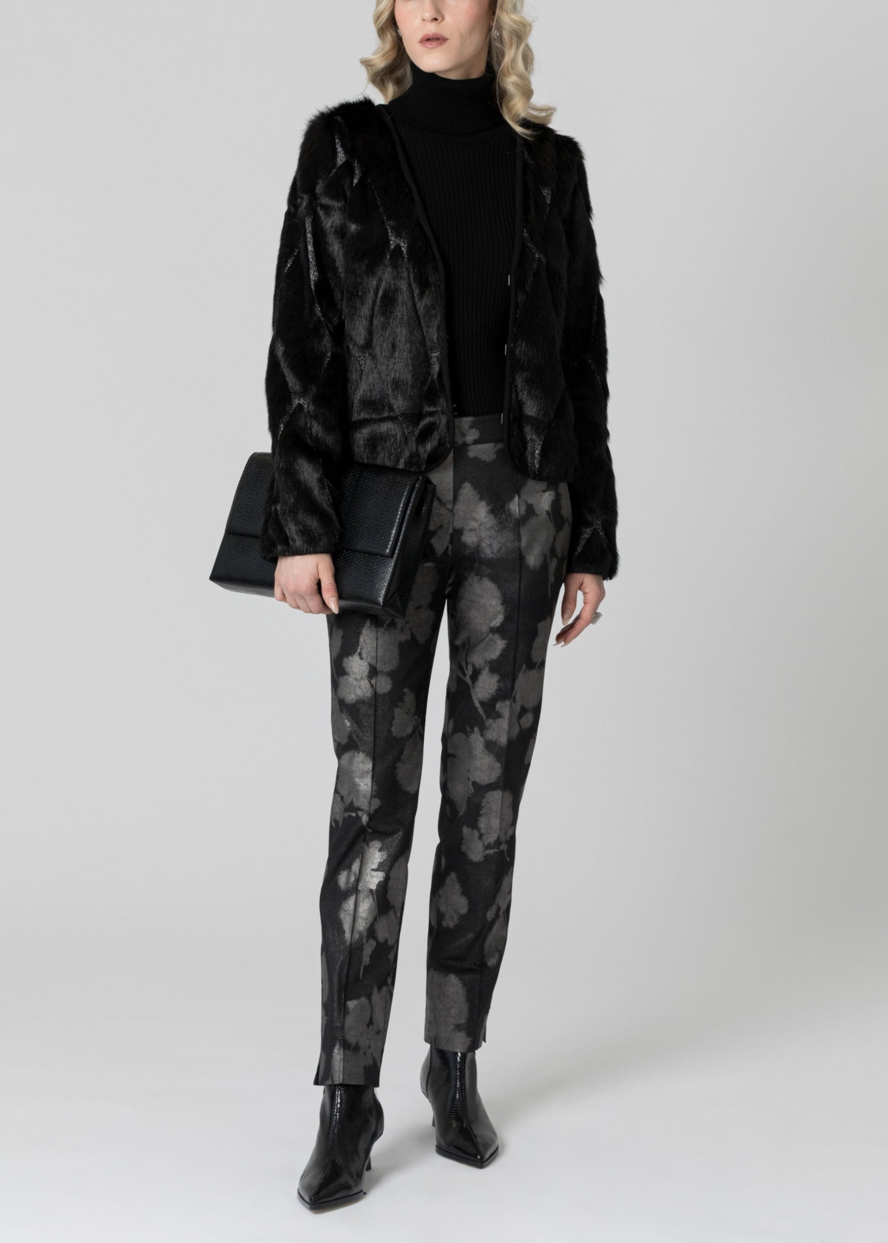 Adamas Faux Fur Jacket - SHIPS 10.15
