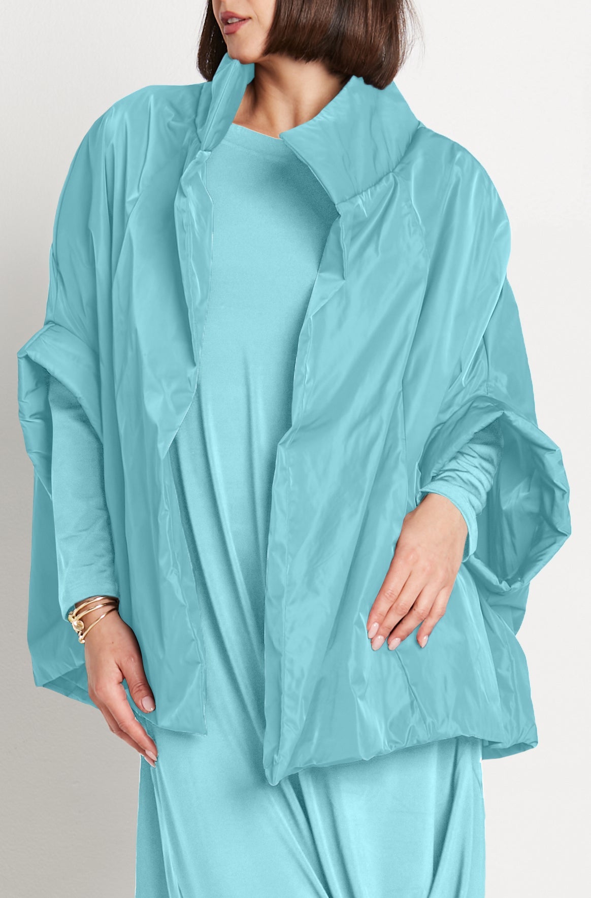 Nylon Chic Cape