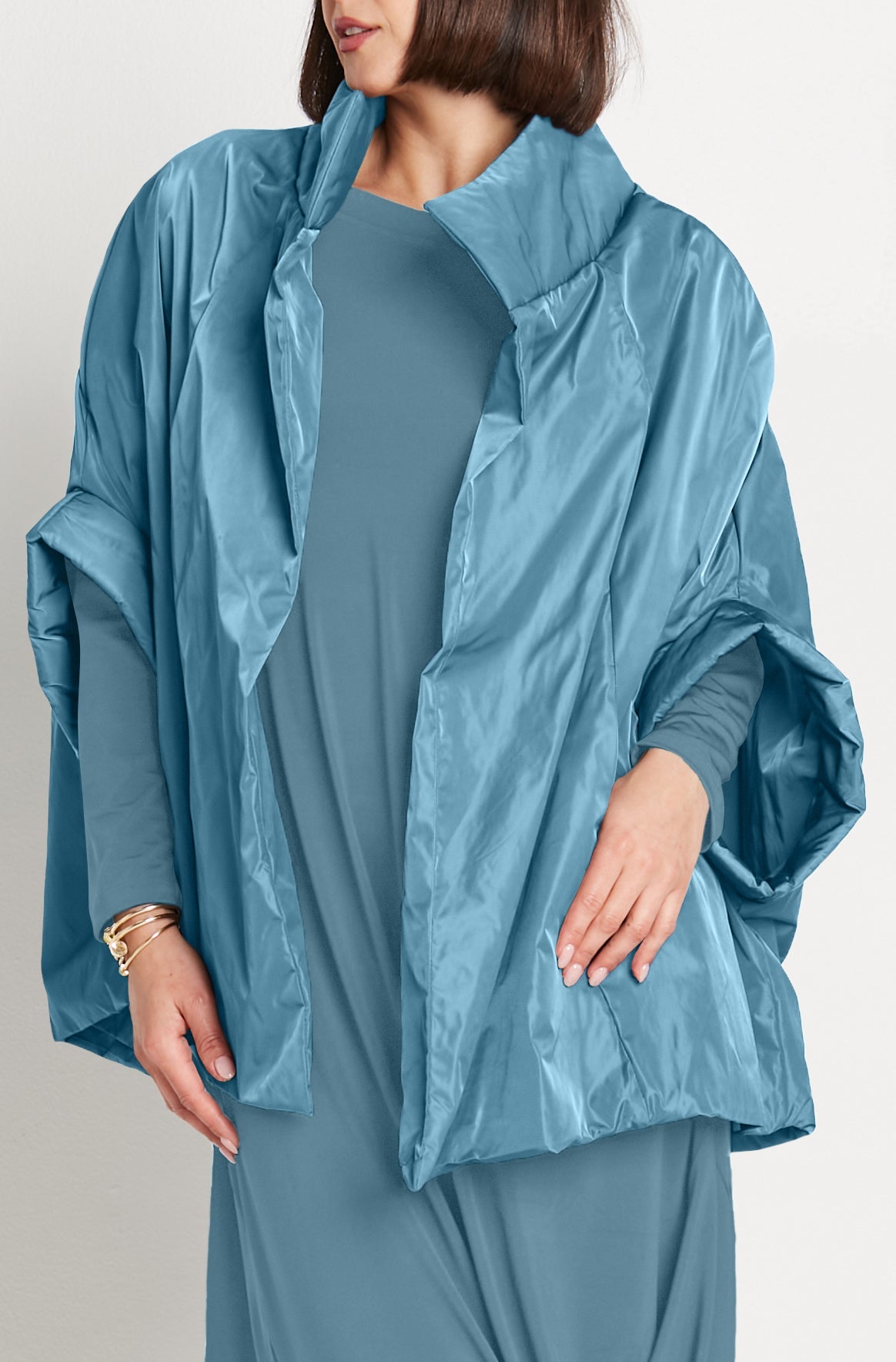 Nylon Chic Cape
