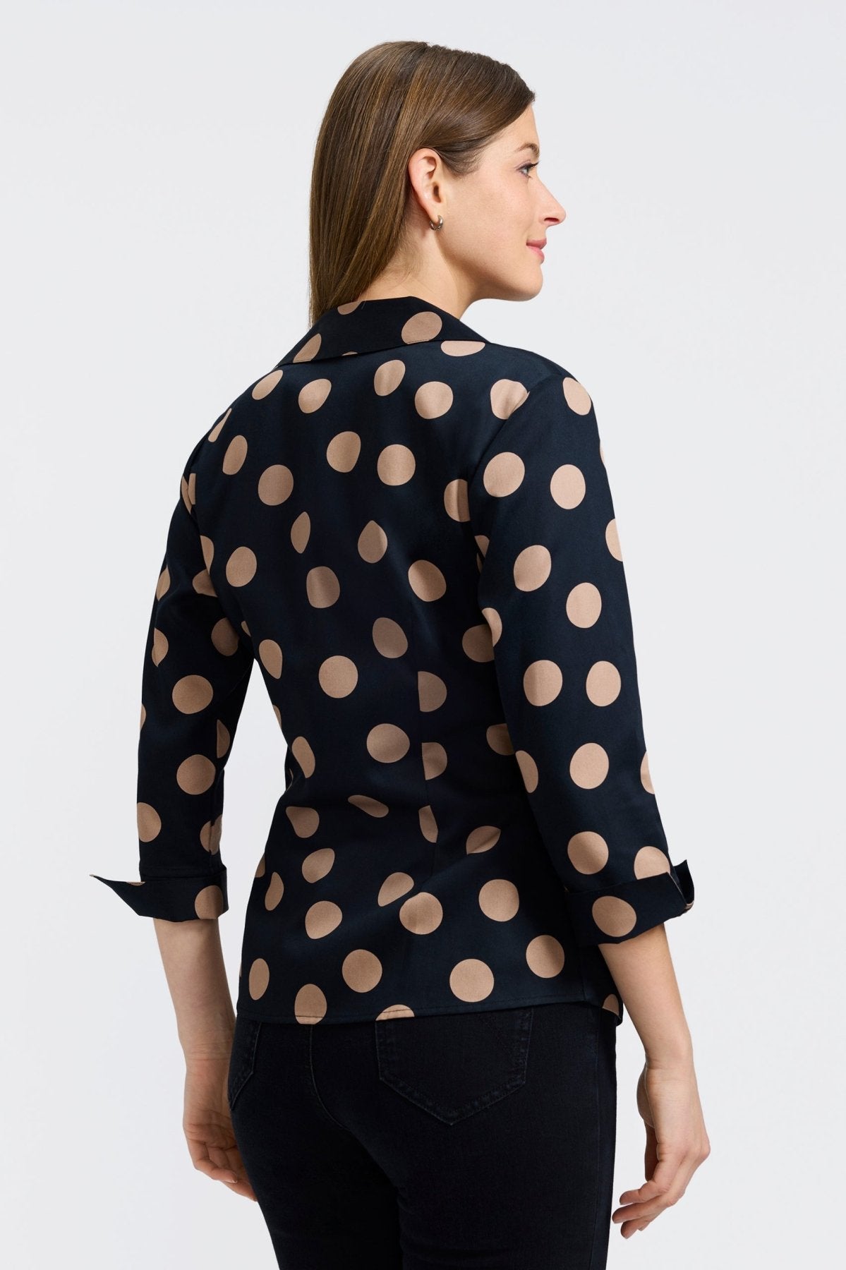 #color_black and almond dot