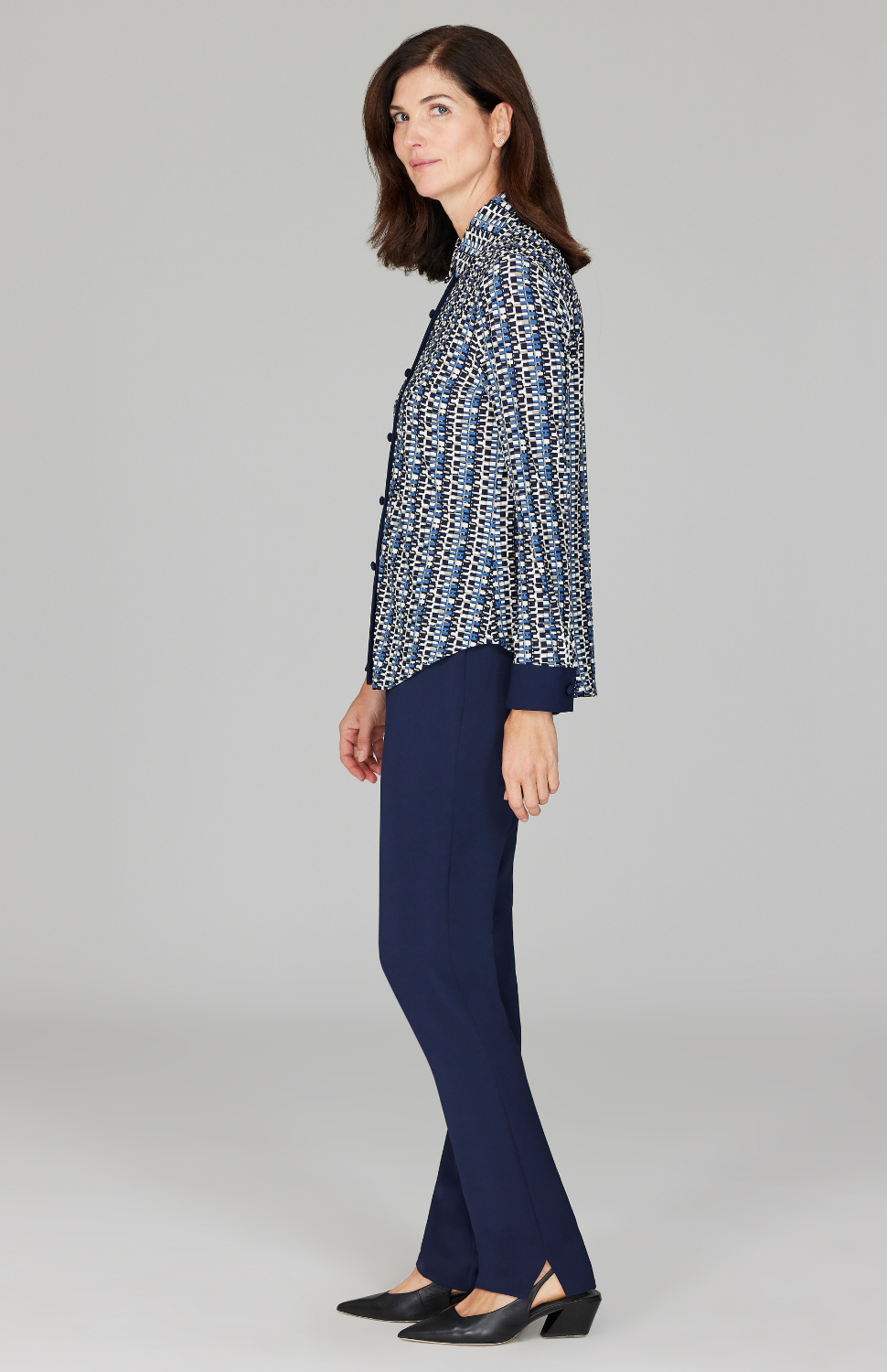 Geometric Dot Knit Collared Tailored Blouse