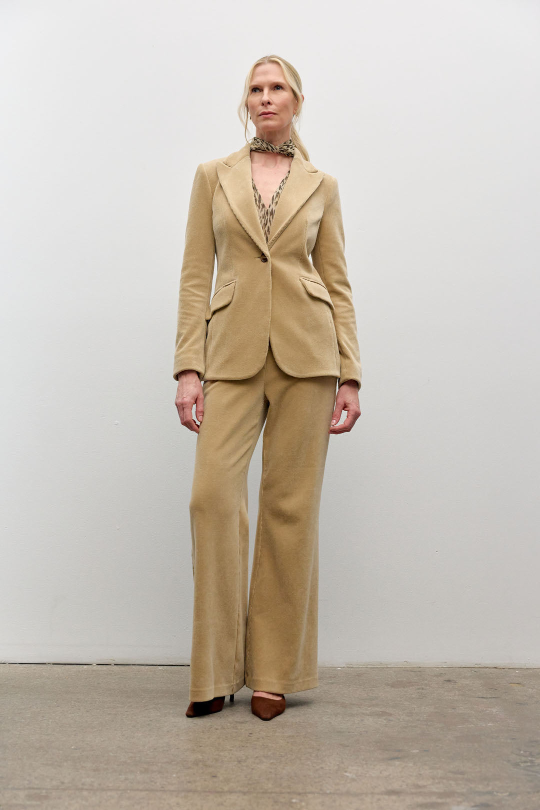Small corduroy single breast jacket