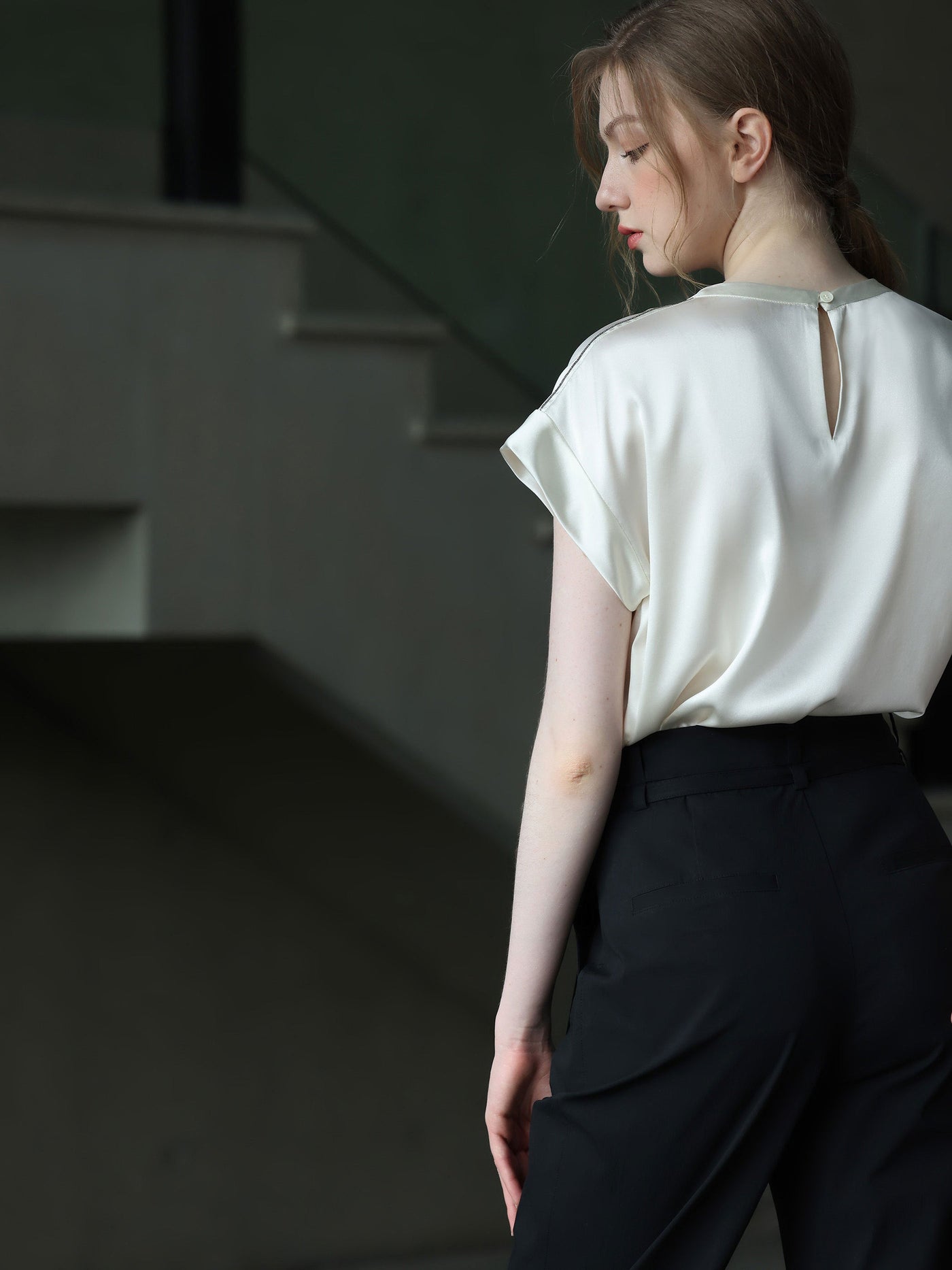 OPEN NECK CAP SLEEVE SILK BLOUSE W/ CHAIN DETAIL