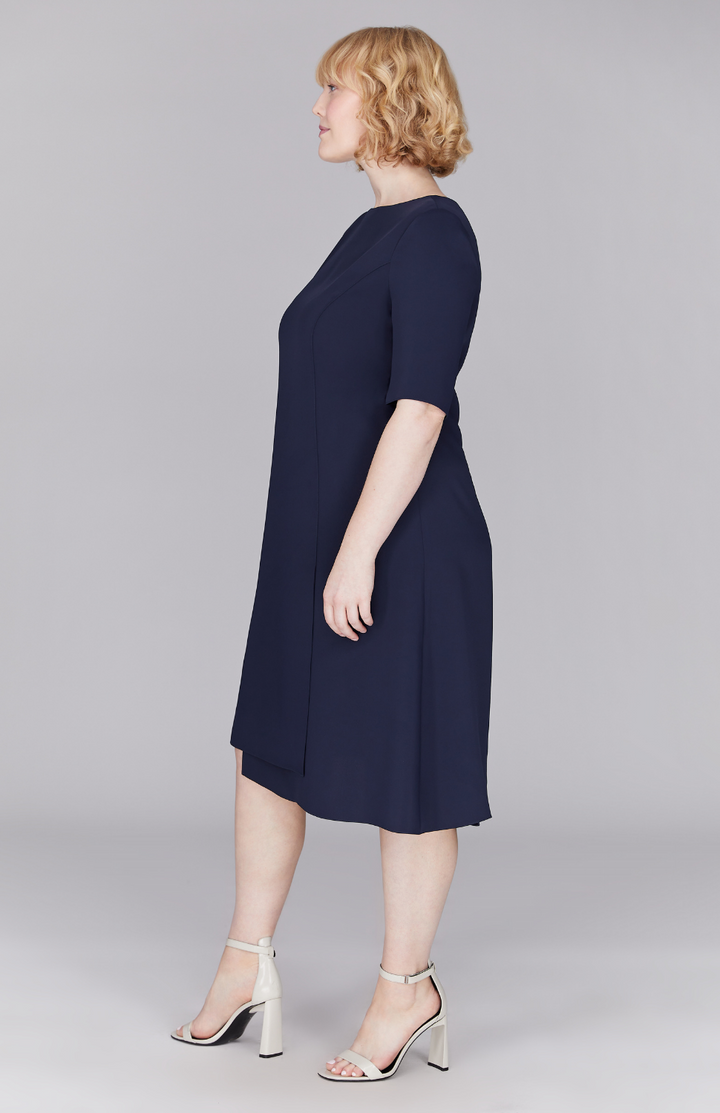 Molly is 5'8.5" and wearing Midnight in M.