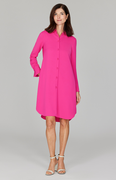 Ekaterina is 5'10" and wearing a size XS in Pink.