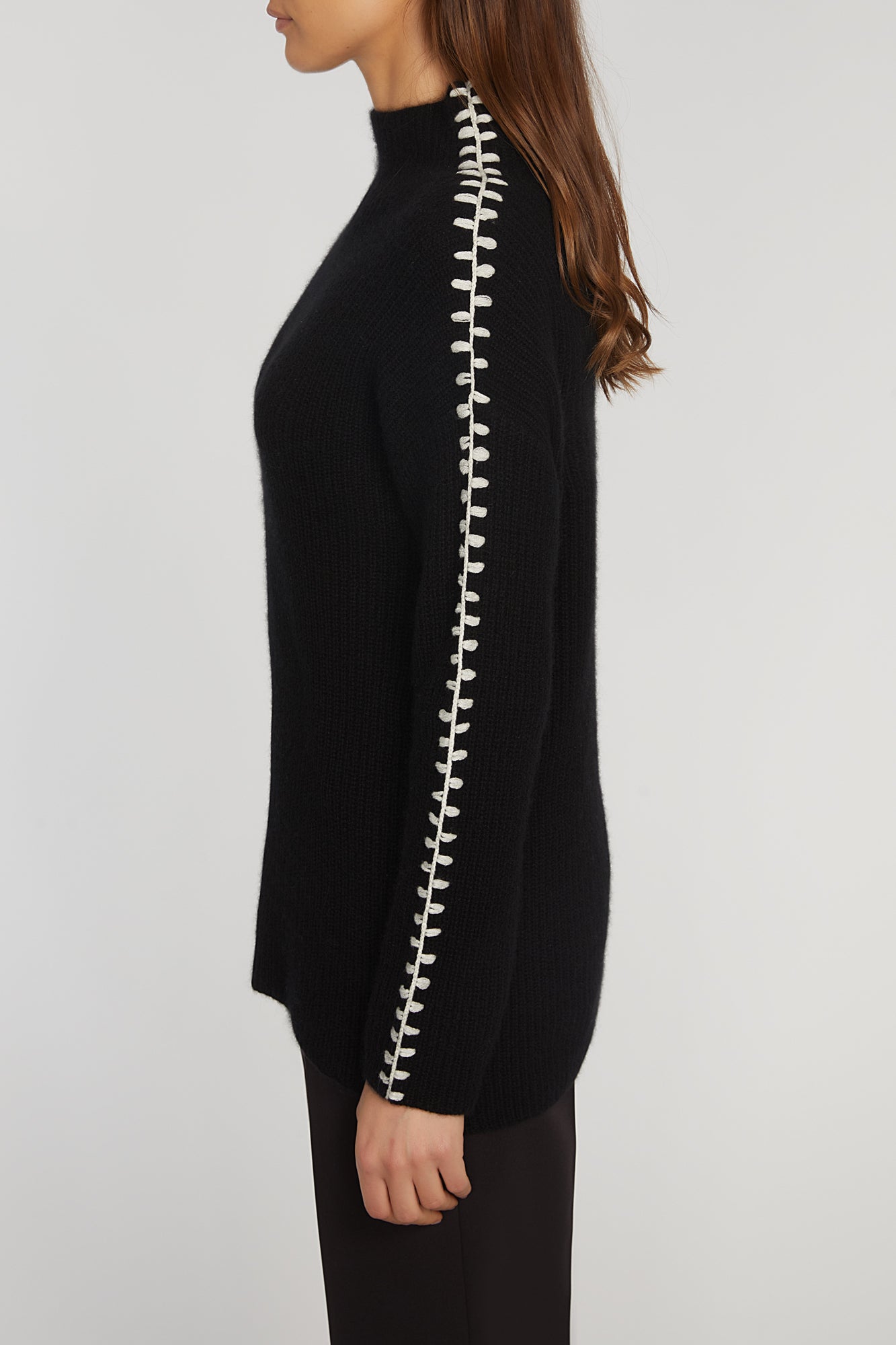 THE ALIA CASHMERE WHIPSTITCH SWEATER