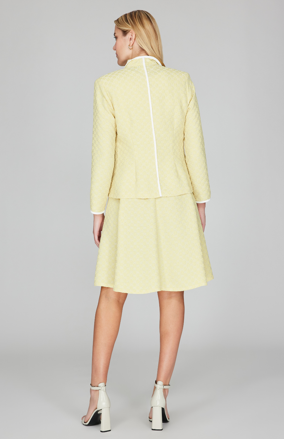 Textured Floral Jacquard Wing Collar Jacket