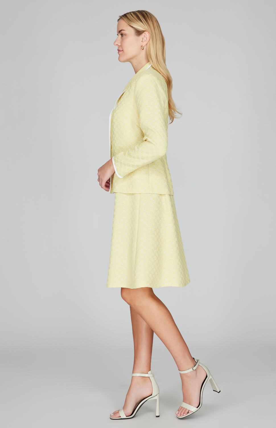 Textured Floral Jacquard Wing Collar Jacket