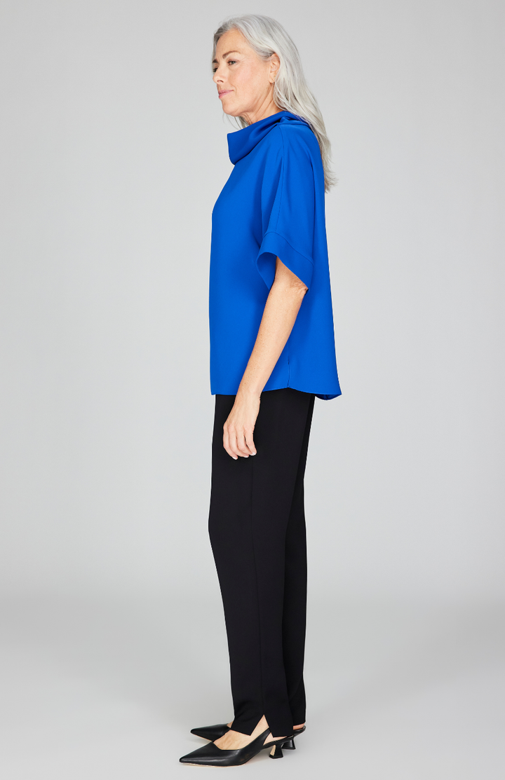 Fabienne is 5'9" and wearing Cobalt in size XS.