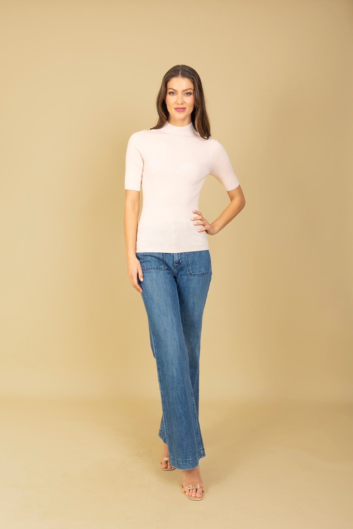 Merino Wool Cashmere Blended Seamless Mock Neck Sweater with Short Sleeves