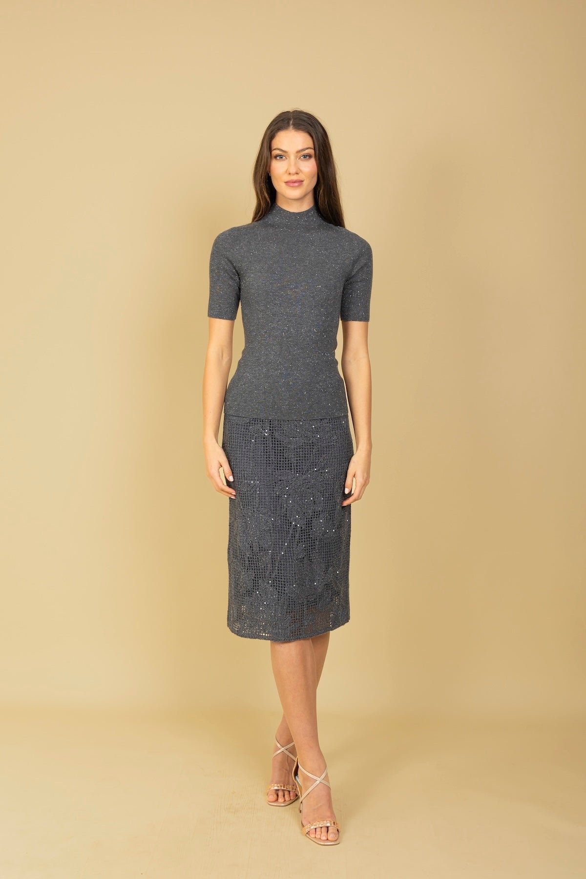 Merino Wool Cashmere Blended Seamless Mock Neck Sweater with Short Sleeves