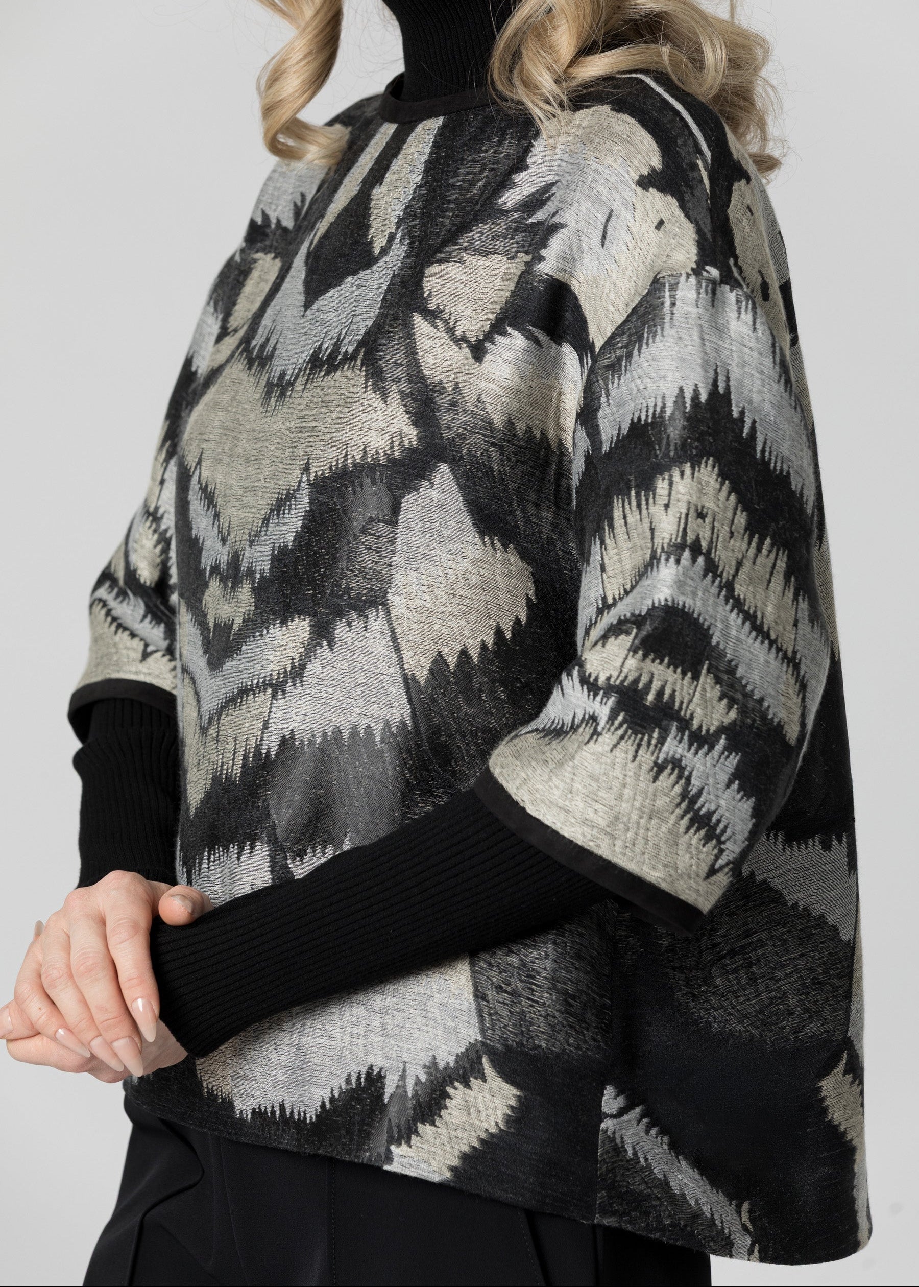 Odile Jacquard Top - SHIPS 9.15