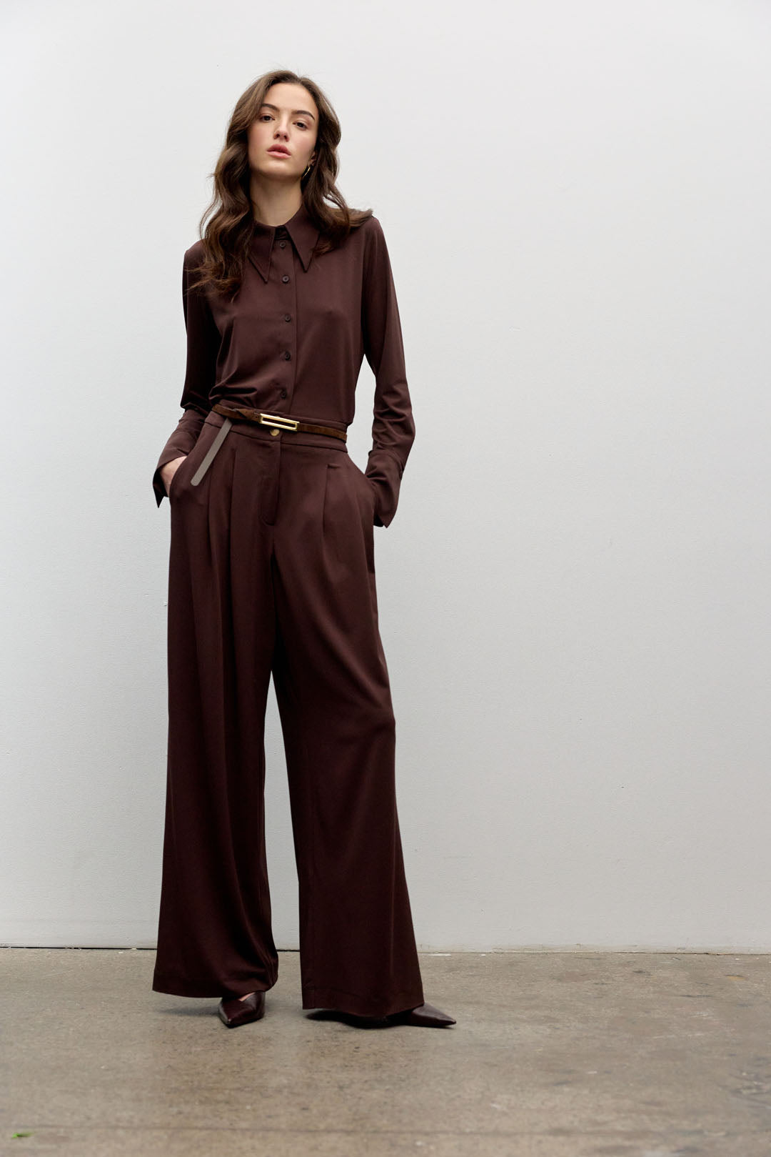 Matte jersey pleated pant
