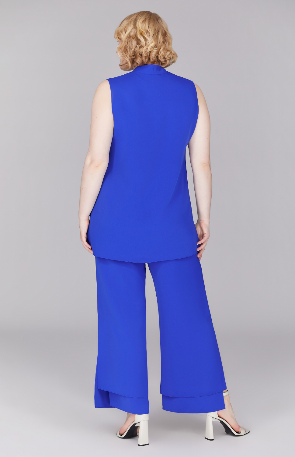 Molly is 5' 8.5" and wearing Cobalt in L.