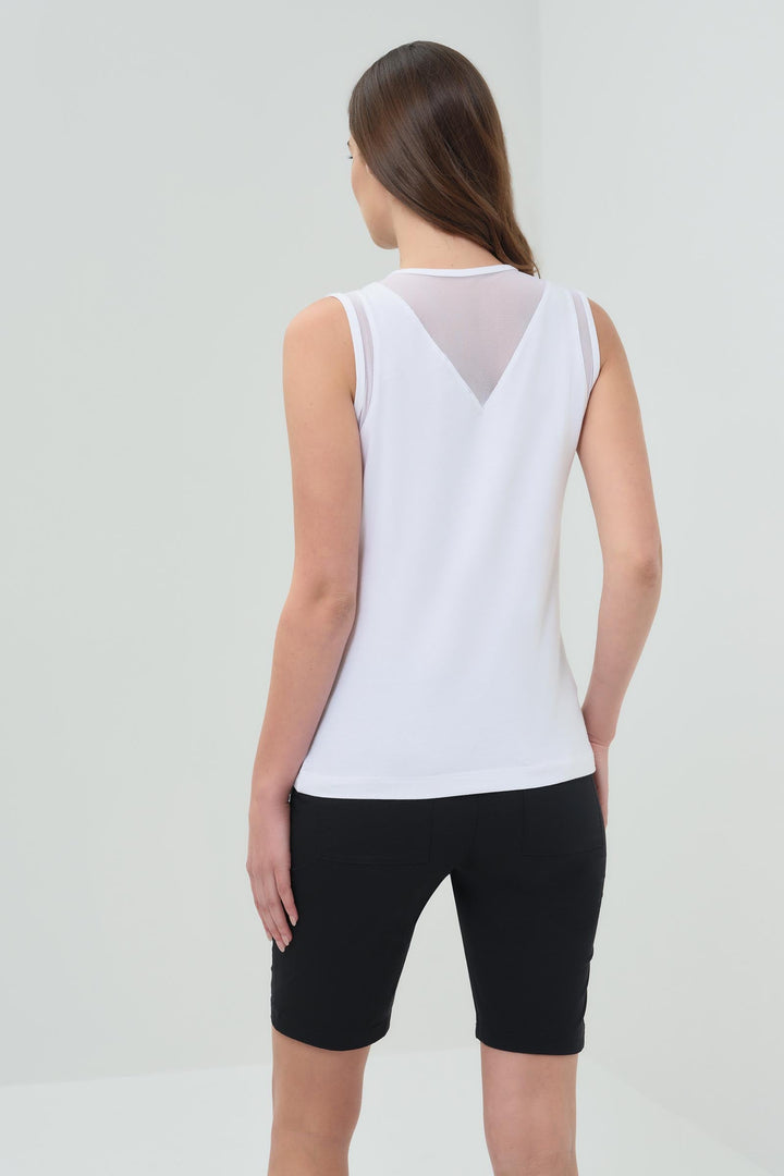 White ||