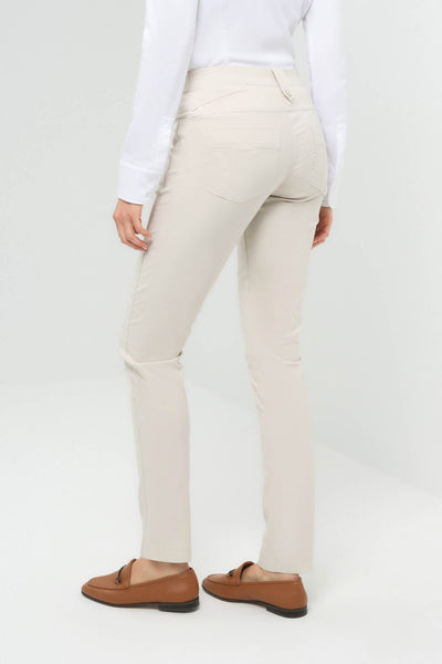 Skyler Travel Pant in Stone