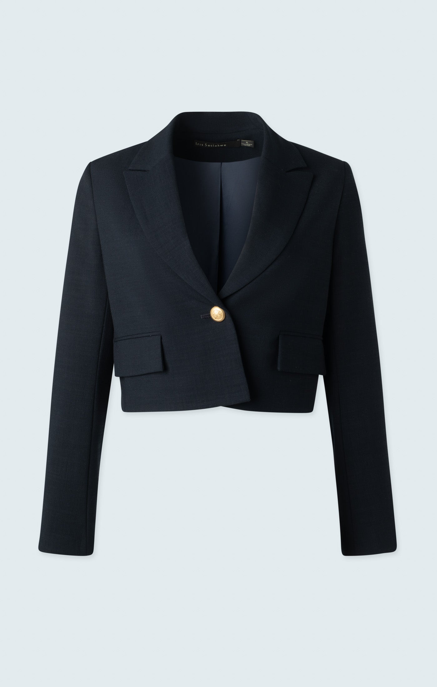 Short jacket with flap pockets