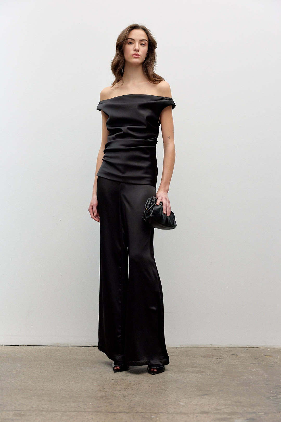 Wide leg satin pant
