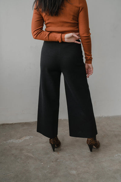 WIDE LEG TROUSERS - BLACK