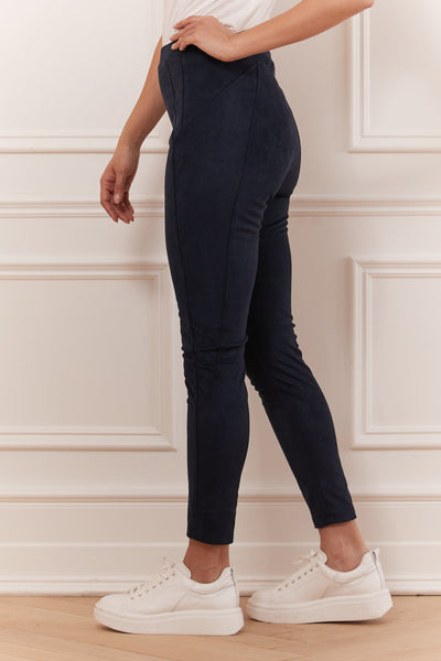 Pull-on legging