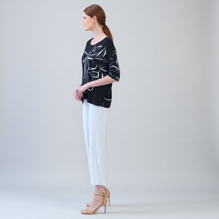 Loose Cut Half Sleeve Top - Floral Outline - Clara Sunwoo