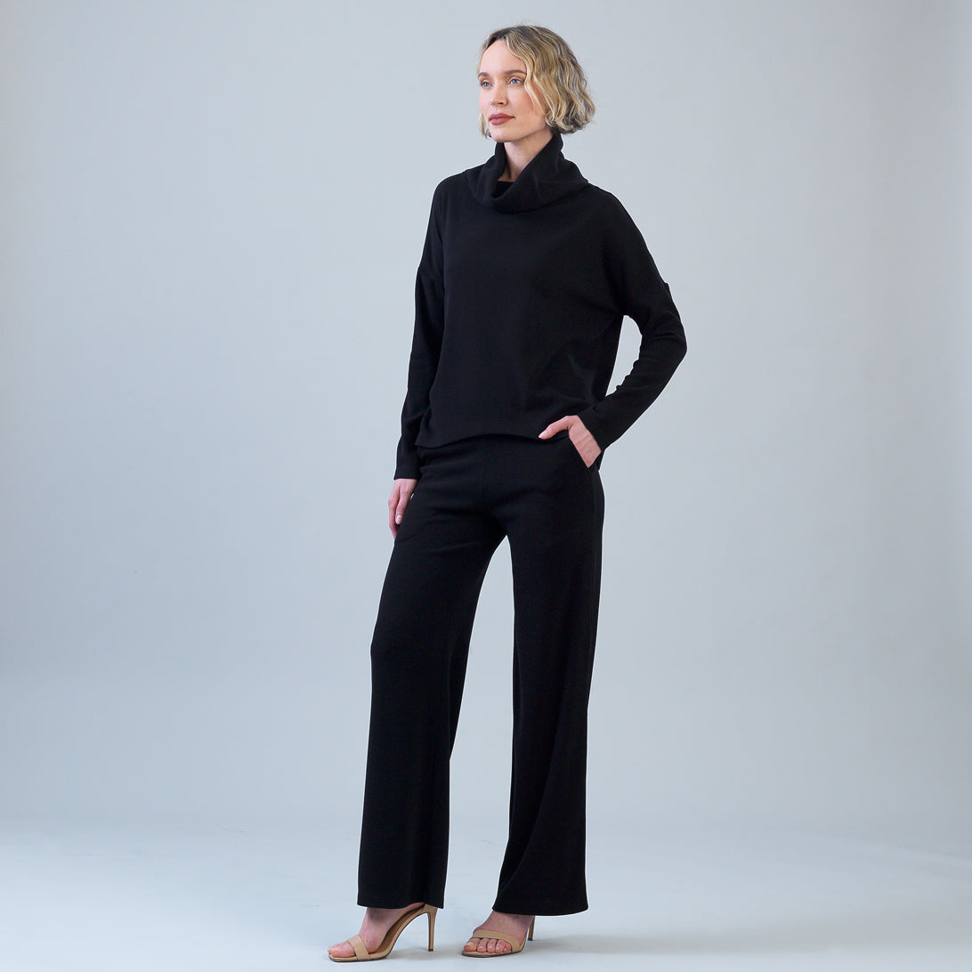 Lounge Knit - Tipped Hem Sweater - Black