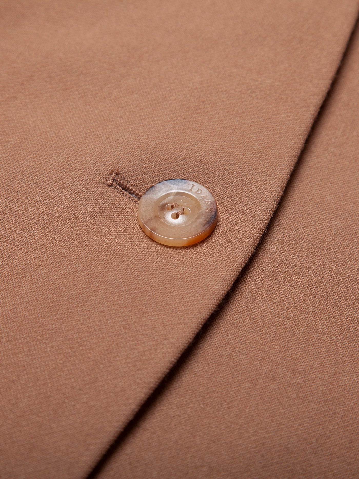 WOOD COLLARLESS SUIT JACKET