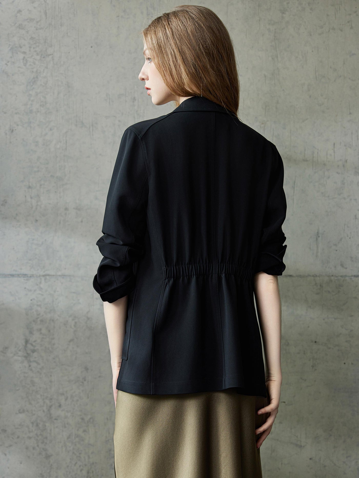 RELAXED CREPE BLAZER W/ BACK DETAIL