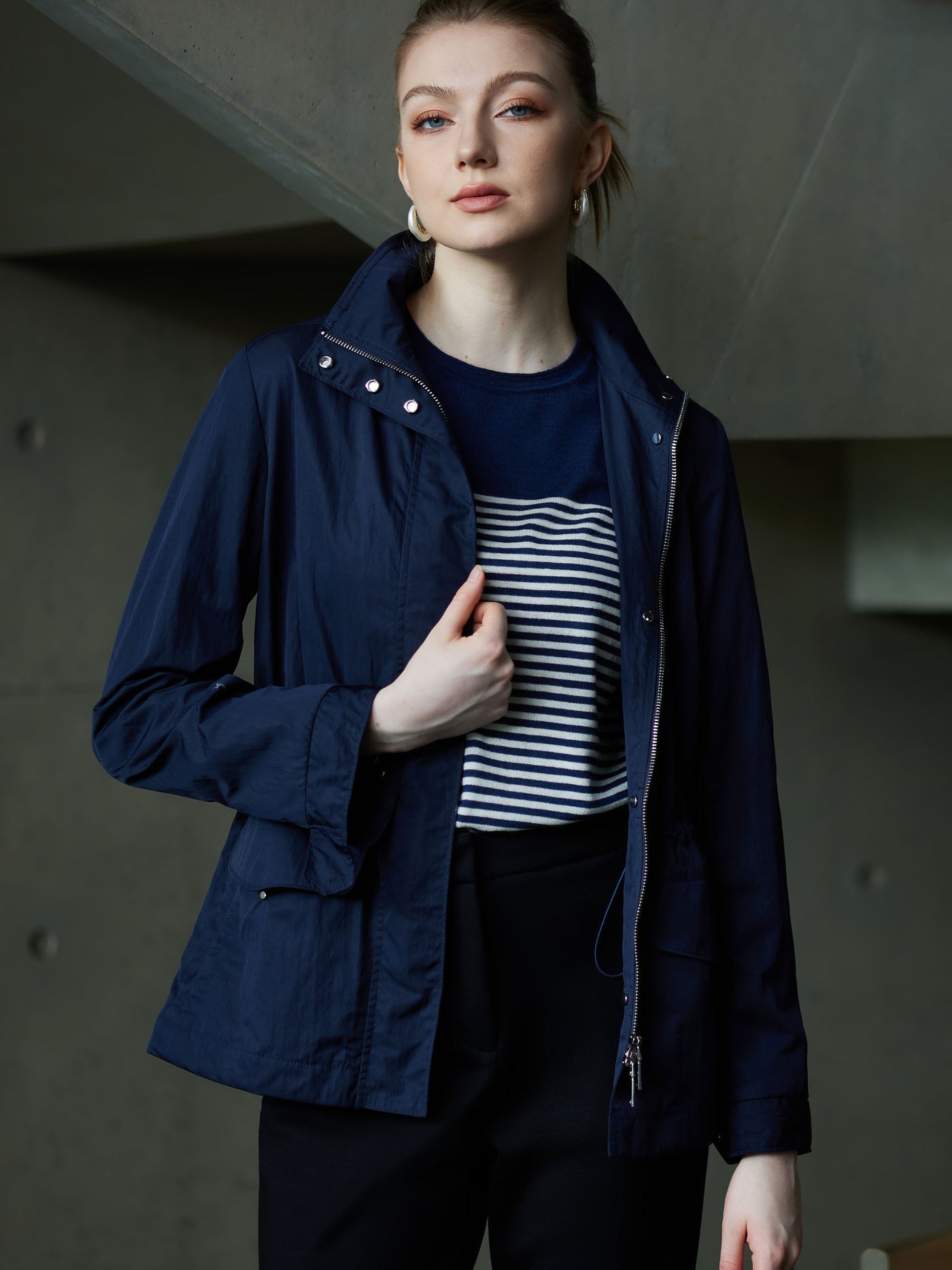 ZIPPED FRONT LONG SLEEVE EFFORTLESS JACKET