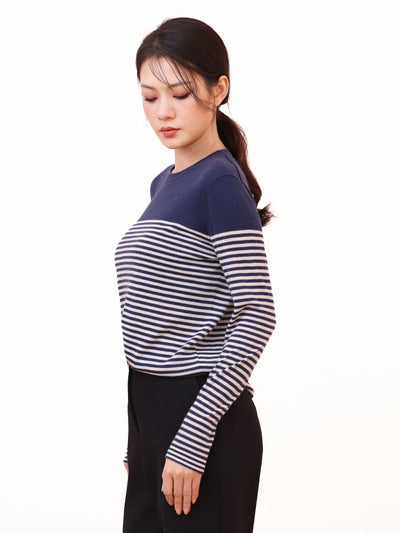SUPER LIGHTWEIGHT CASHEMERE KNIT TOP